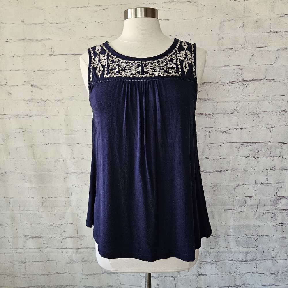 Stitchfix Skies Are Blue Traleven Navy Embroidered Yoke Knit Tank Top Medium
